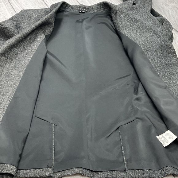 Theory Wool Blazer Women's Size 12 Black & White Pinstriped 2 Button Jacket - Picture 5 of 9